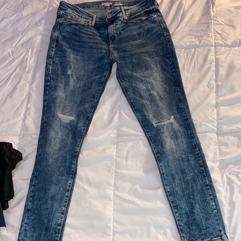 Acid Washed ripped jean